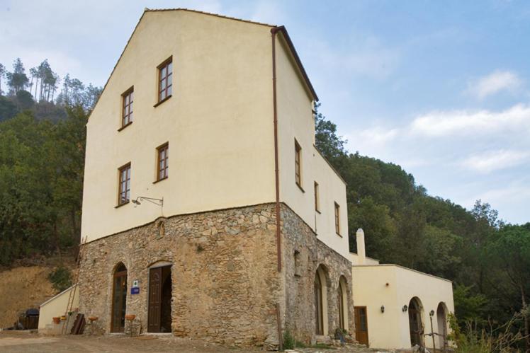 Le Petit Chateau Vezzi Portio Exterior photo